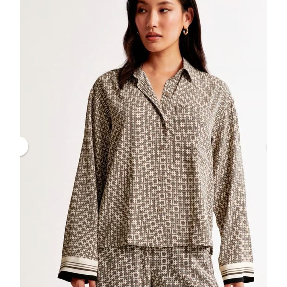 NWT Abercrombie & Fitch Long Sleeve Silky-Feel Button Up Shirt Equestrian Sz XL